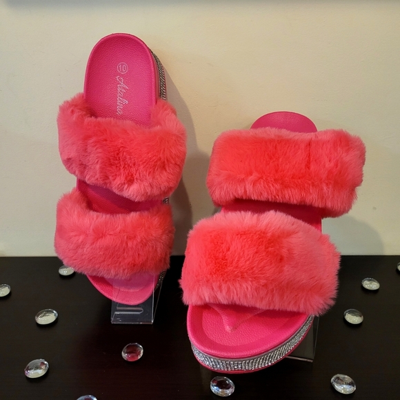 Atalina Bling Pink Fur Slides - Picture 2 of 4